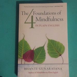 The four foundations of mindfullness in  English